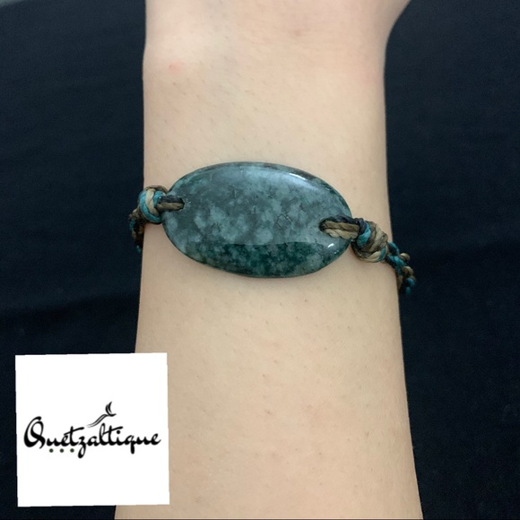 Real Jade ✨ Beautiful Bracelet - Picture 2 of 2
